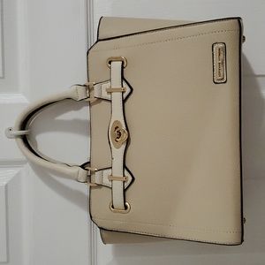 🔥Make Offer🔥 Adrienne Vittadini Handbag